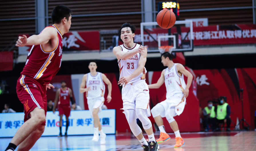 赛前体能课后，浙江队强势反弹备战葡超，媒体盛赞，阵容厚度经受考验的简单介绍IM体育首页